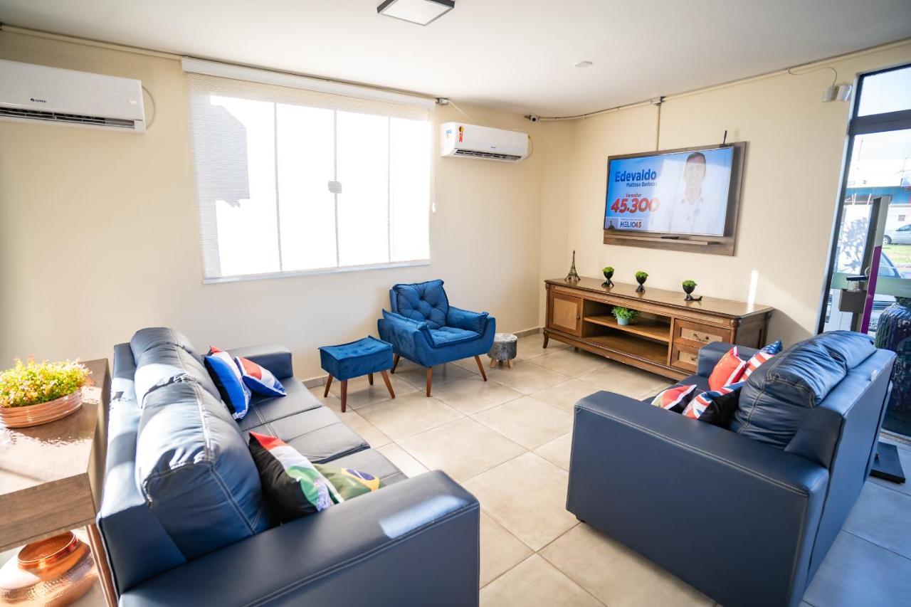 Shelter Hostel E Pousada Ponta Porã Eksteriør billede