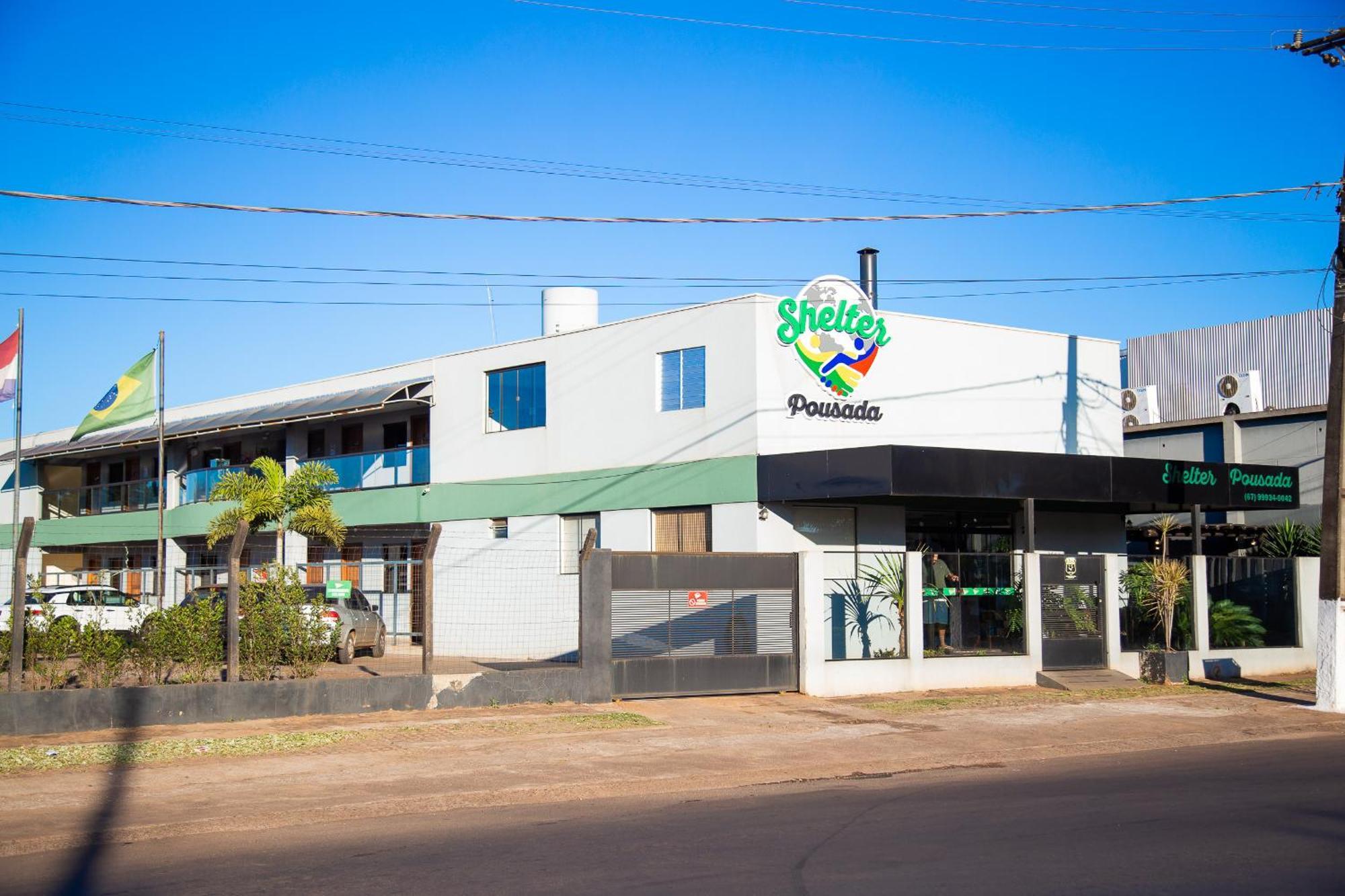 Shelter Hostel E Pousada Ponta Porã Eksteriør billede