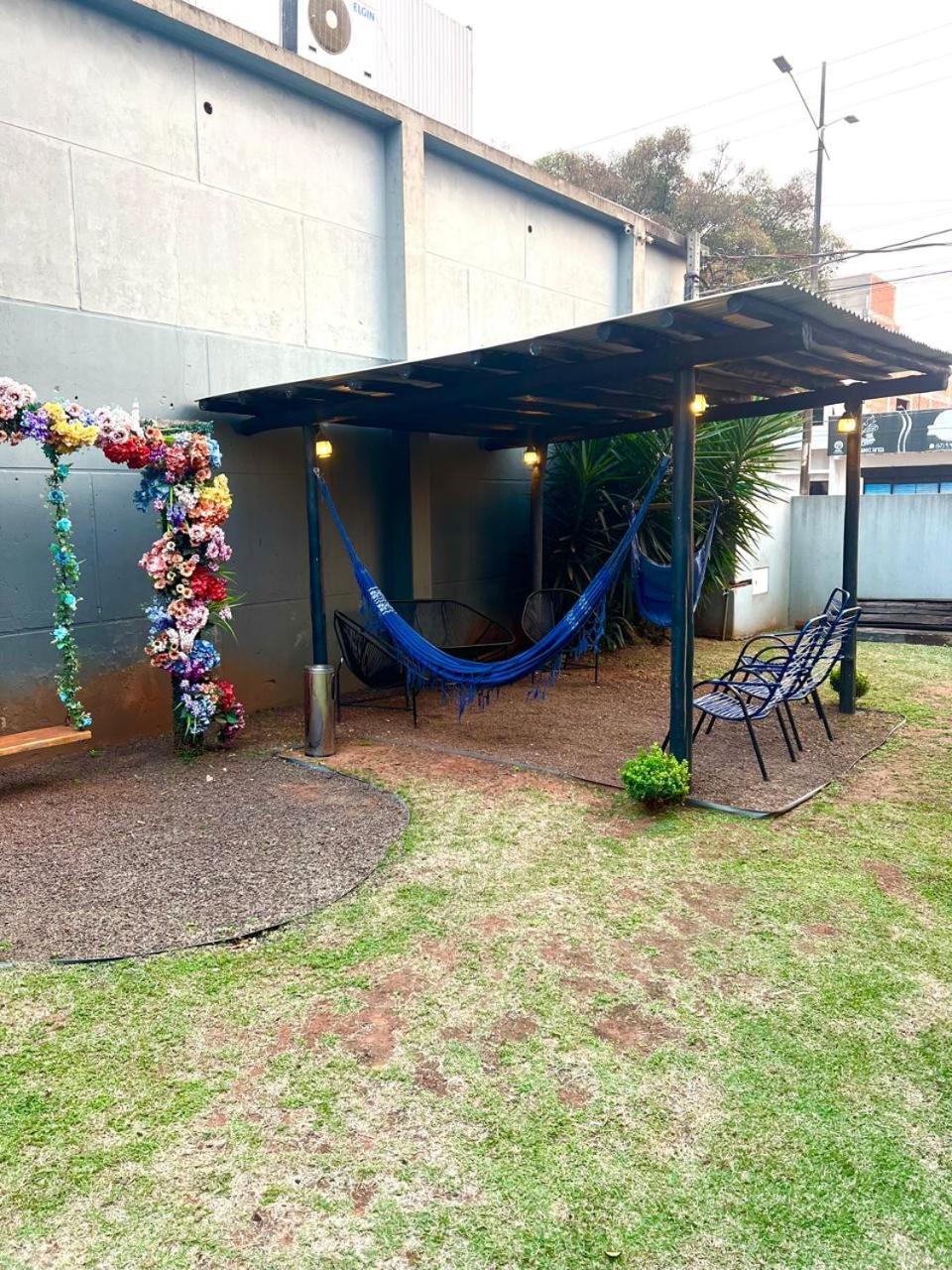 Shelter Hostel E Pousada Ponta Porã Eksteriør billede
